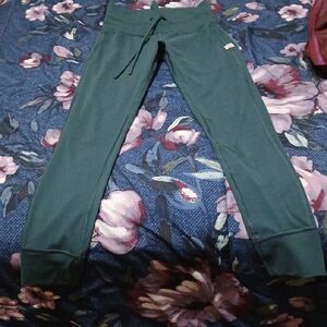 Vuori Forest Green Joggers